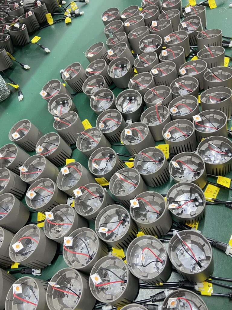 FANSEN LED lighting component preparation and assembly 4