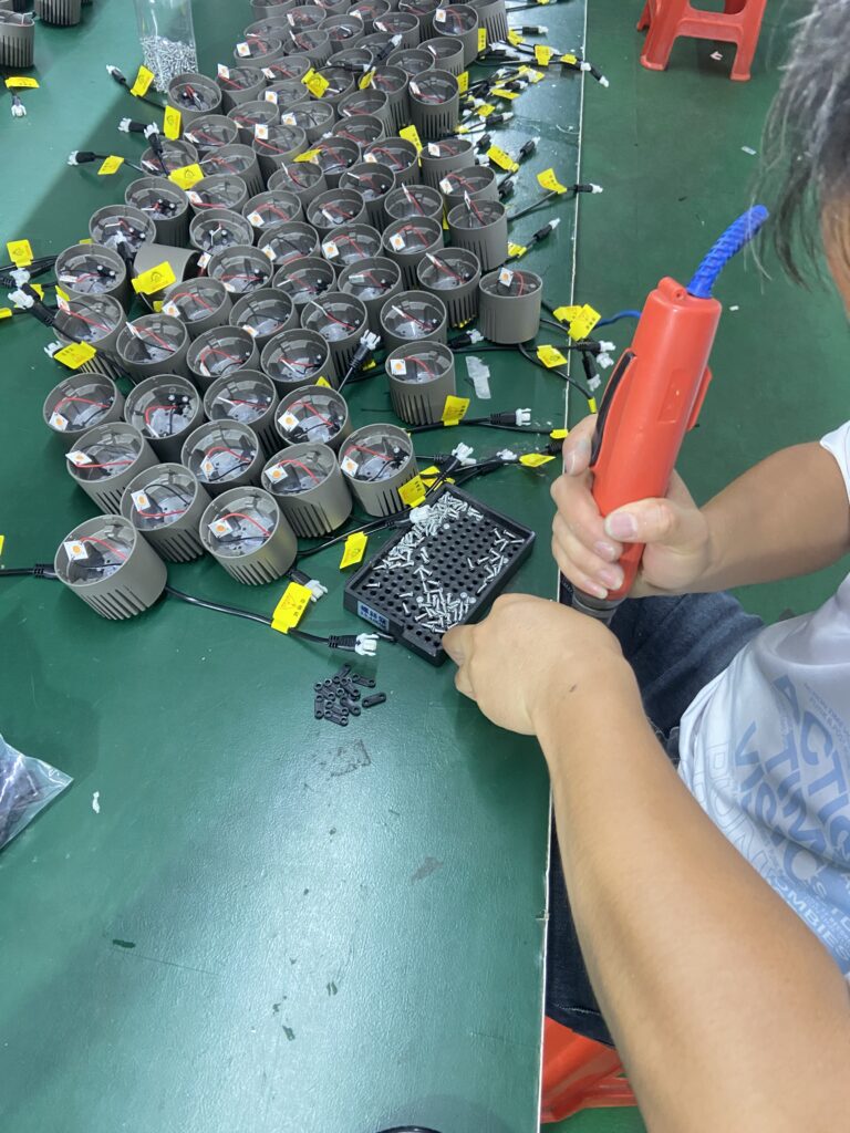 FANSEN LED lighting component preparation and assembly 2