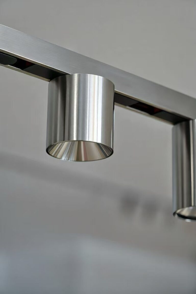 FST-SM-DL70 track-mounted installation